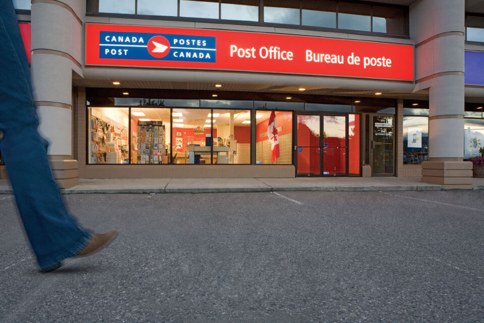 canada post office tracking
